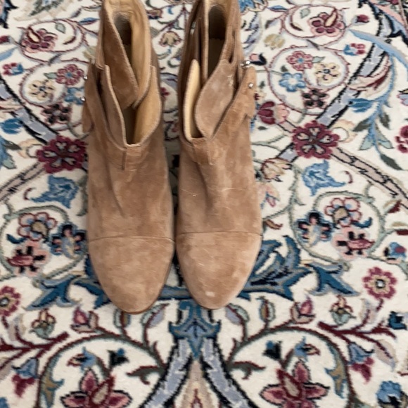 Ankle boots - Picture 3 of 3